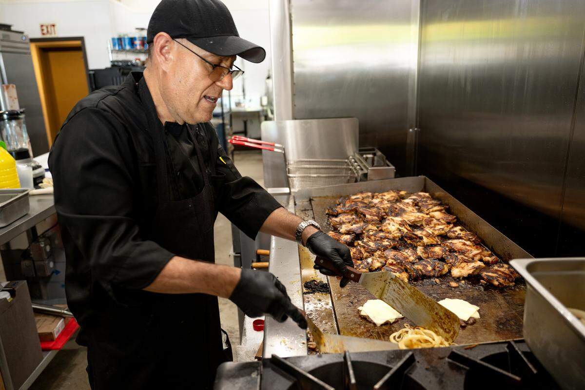 Kinfolks Flatstone Grill in Riverbank, Friday, April 3, 2026.