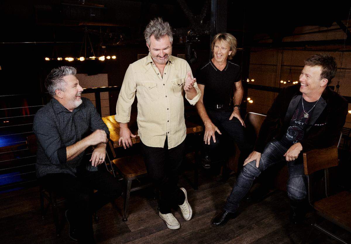 County group Lonestar brings its “Christmas and Hits” show to the Gallo Center.