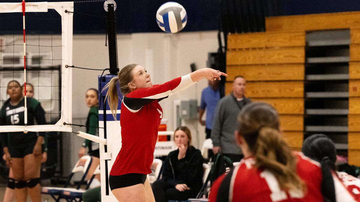 Ripon’s Katelyn Bogetti sets the ball during the Sac-Joaquin Section Division IV section volleyball championship match with Liberty Ranch at Cosumnes River College in Sacramento, Saturday, Nov. 9, 2024. 