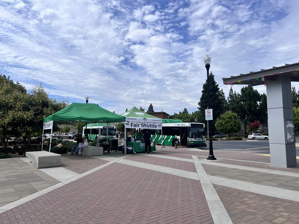 The fair shuttle operates on weekdays and weekends.