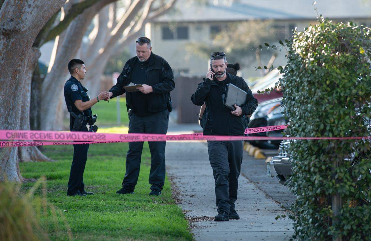 Modesto police investigate a shooting at El Casa Verde apartment complex on Robertson Road in Modesto, Calif., on Wednesday, Jan. 19, 2022.