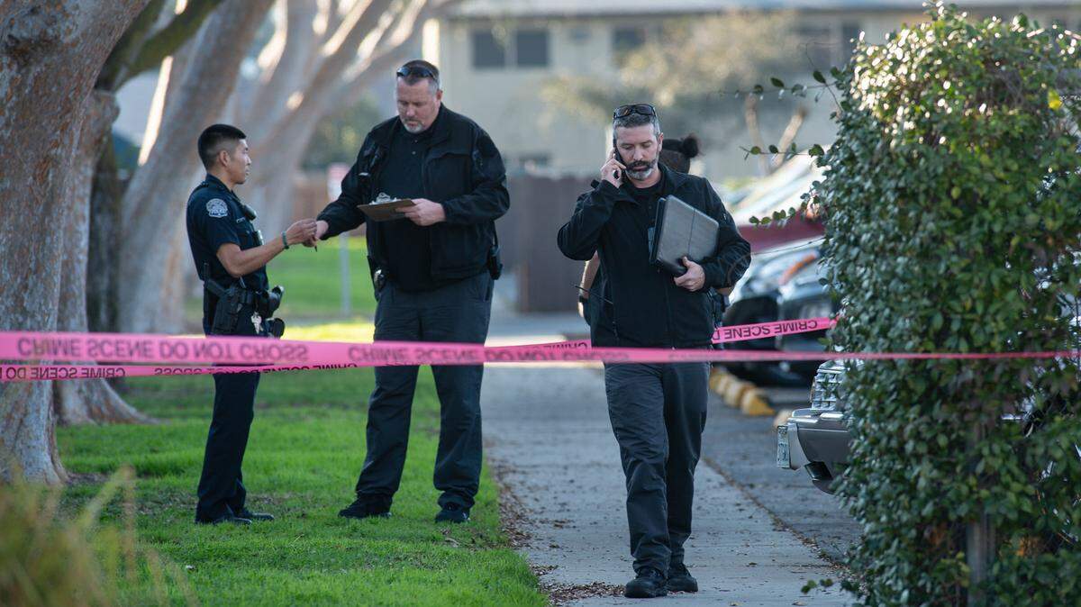 Modesto police investigate a shooting at El Casa Verde apartment complex on Robertson Road in Modesto, Calif., on Wednesday, Jan. 19, 2022.
