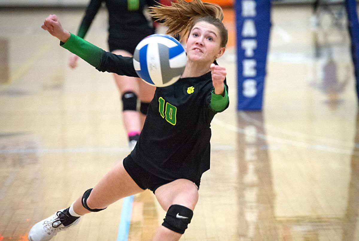 Sonora’s Taylor Allen dives for a ball during the Sac-Joaquin Section Division 4 Section final with Ripon at Modesto Junior College in Modesto, Calif., Saturday, Nov. 5, 2022. Ripon won the title 3-1.