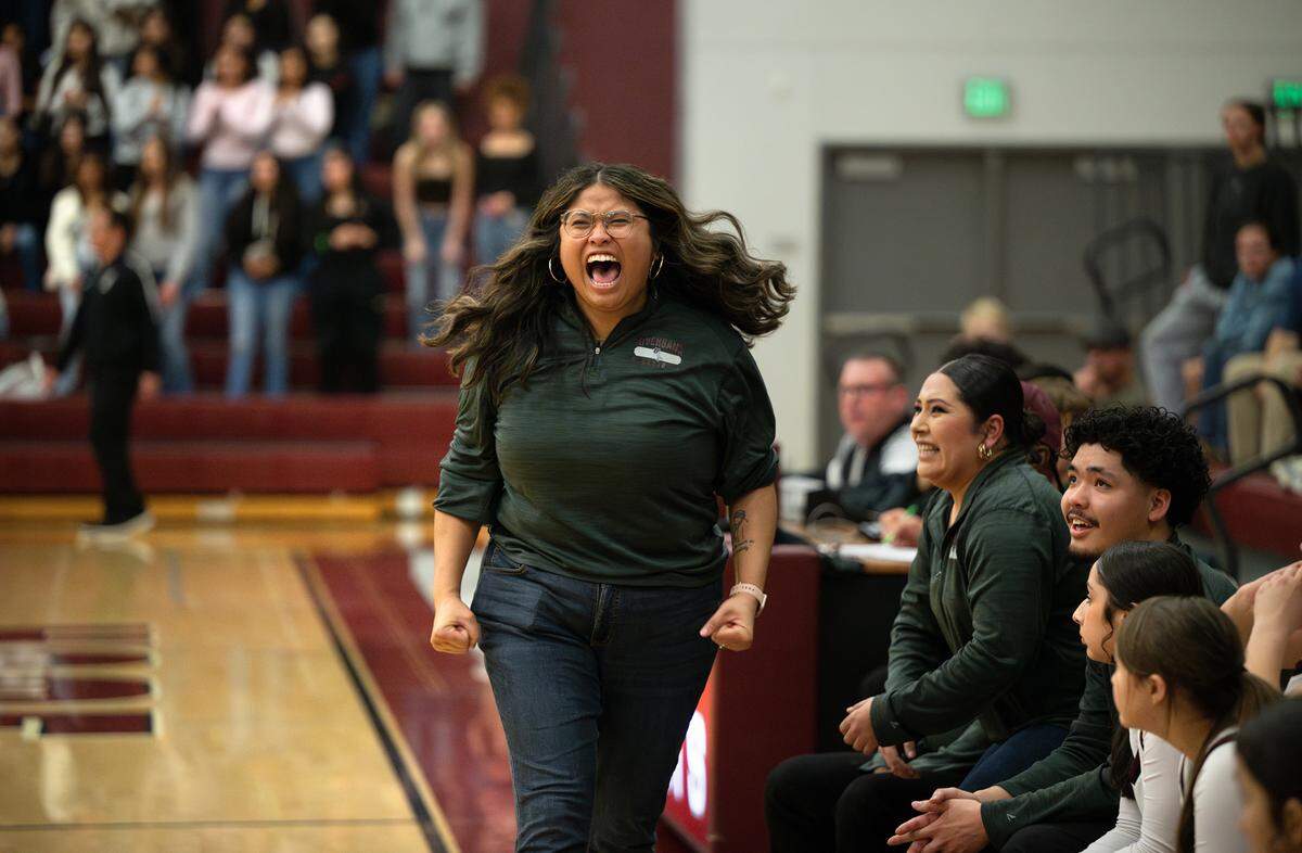 Riverbank head coach Janelle Luu reacts to a late game basket in the Sac-Joaquin Section Division IV playoff game with Valley Christian Academy in Riverbank, Thursday, Feb. 20, 2025.