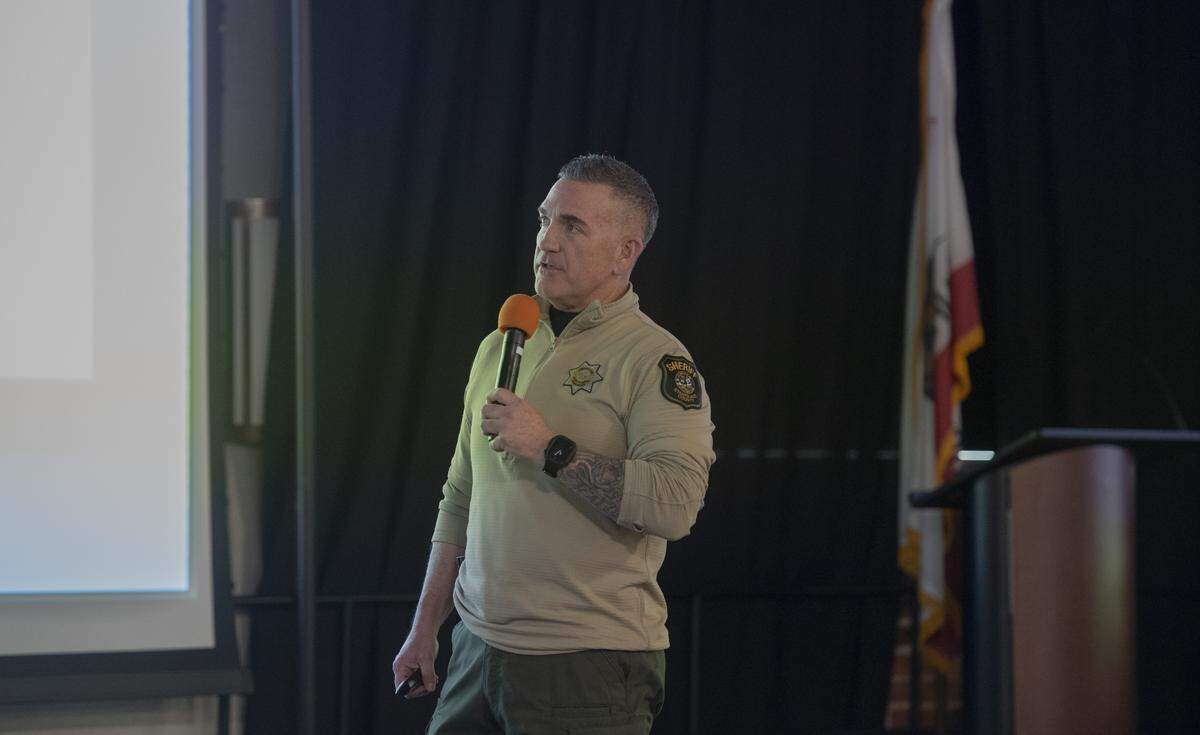 Lt. Brock Condit of the Stanislaus County Sheriff’s Office addresses faith leaders and volunteers during a security workshop in Modesto. The training emphasized preparedness for medical emergencies, active threats and other safety concerns at places of worship.