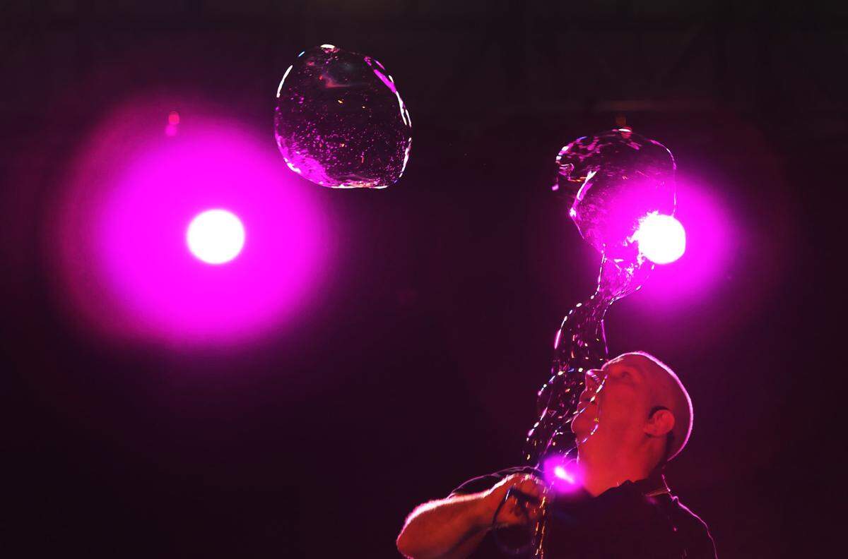 Jeff Boyer’s Big Bubble Bonanza is an all-ages show set for the Gallo Center.