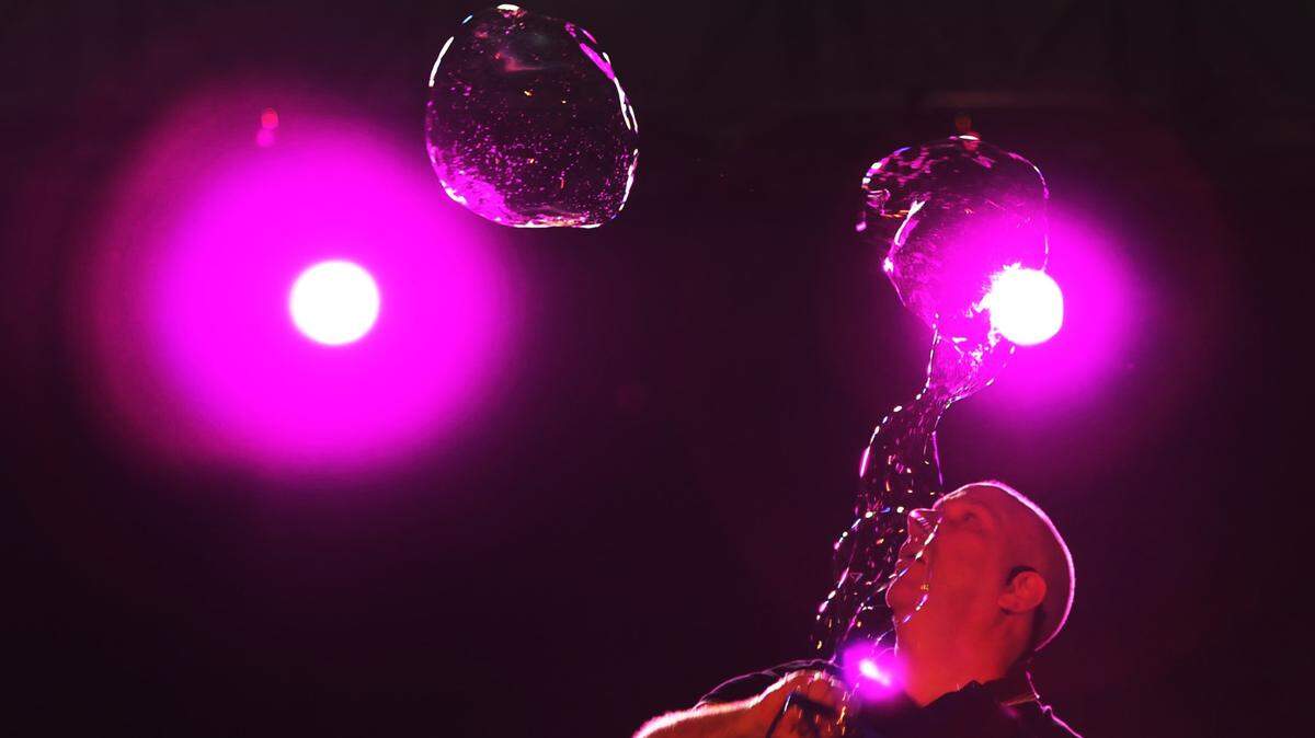 Jeff Boyer’s Big Bubble Bonanza is an all-ages show set for the Gallo Center.
