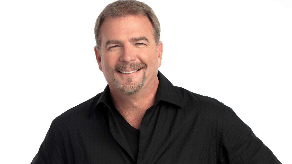 Funny man Bill Engvall returns to the Gallo Center for the Arts.