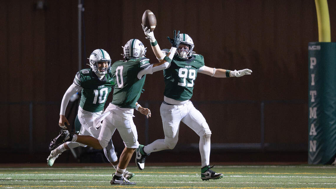 Pitman bounces back with win on last-second, game-winning touchdown