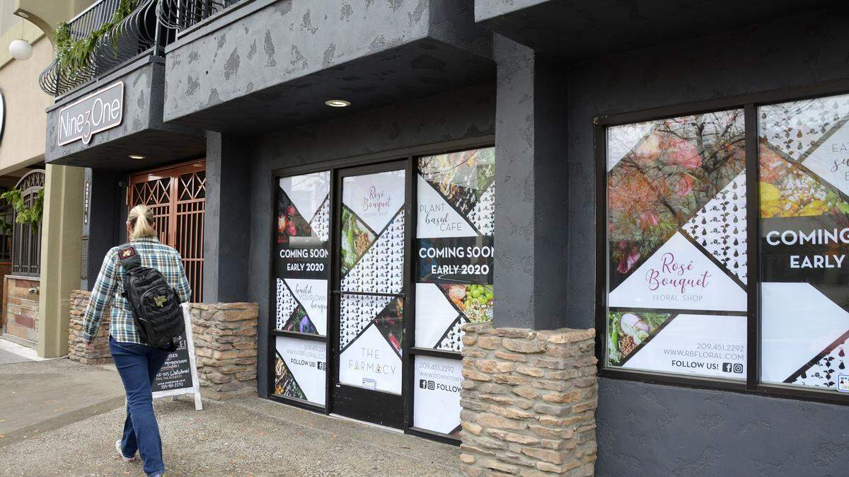 A new plant-based cafe is openin on 10th Street in downtown Modesto, Calif.