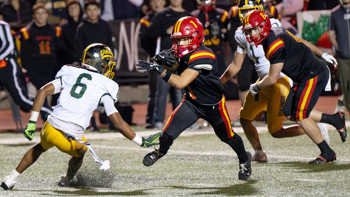 Oakdale avenges 2024 loss to Vanden for second straight D-III title appearance