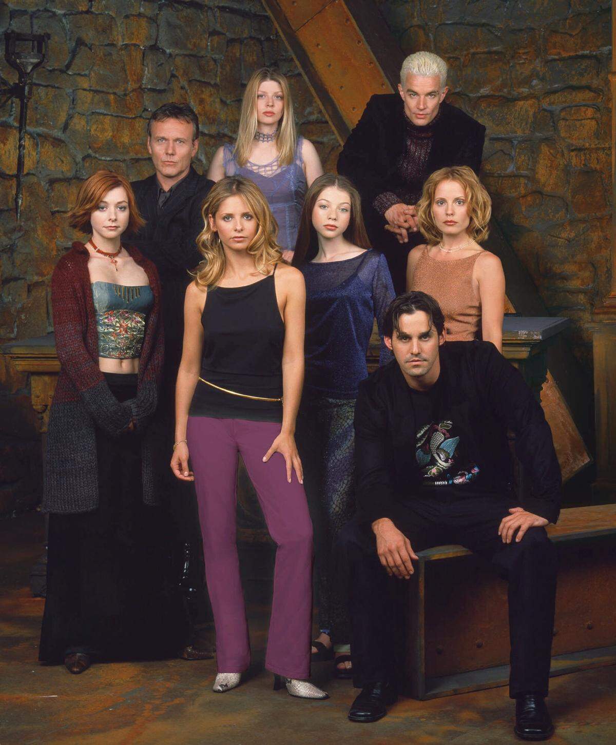 Cast members of “Buffy the Vampire Slayer include James Marsters, far right in the back row.