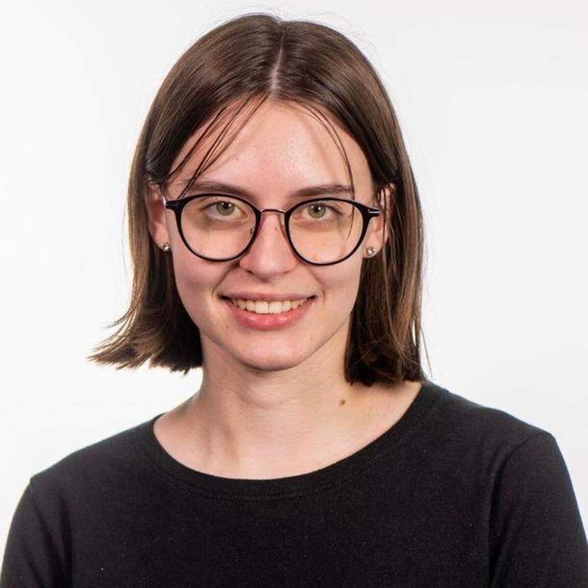 Profile Image of Bella Waters