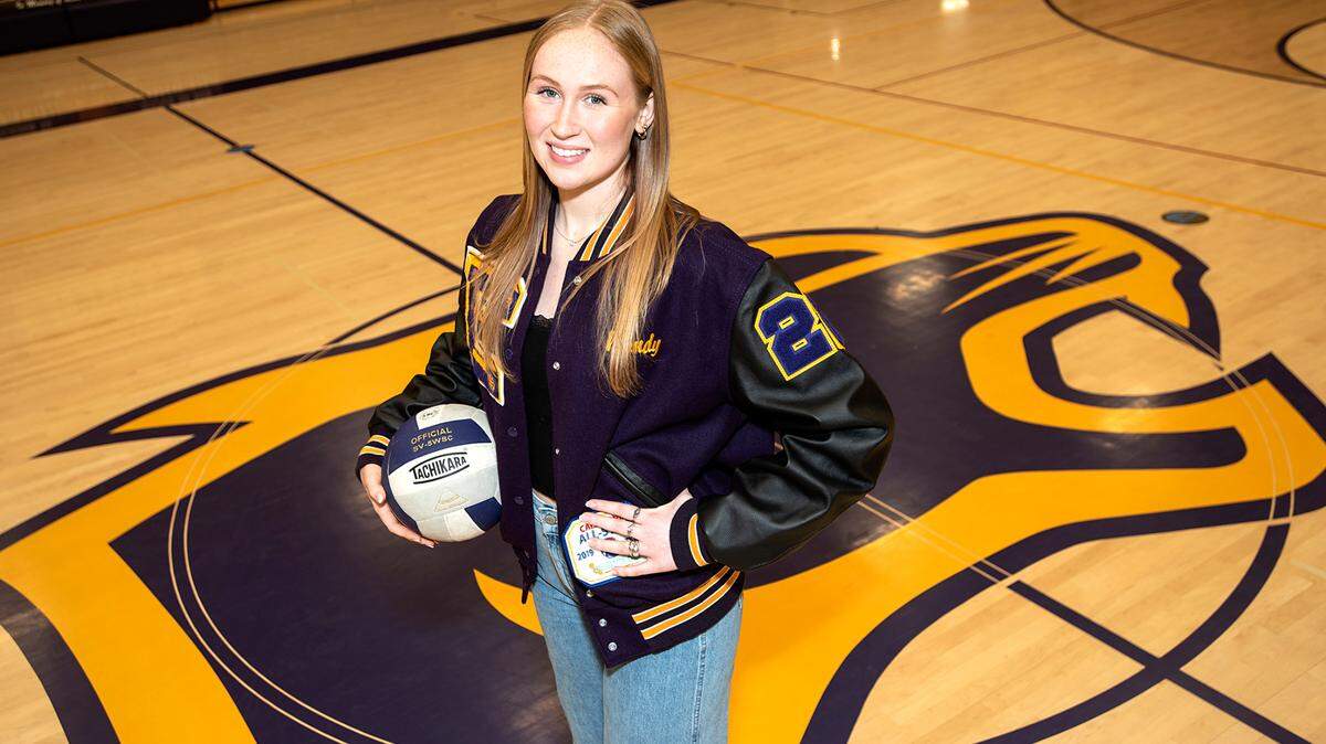 The Modesto Bee volleyball player of the year Amanda “Mandy” Murphy in Escalon, Calif., on Thursday, Dec. 16, 2021.