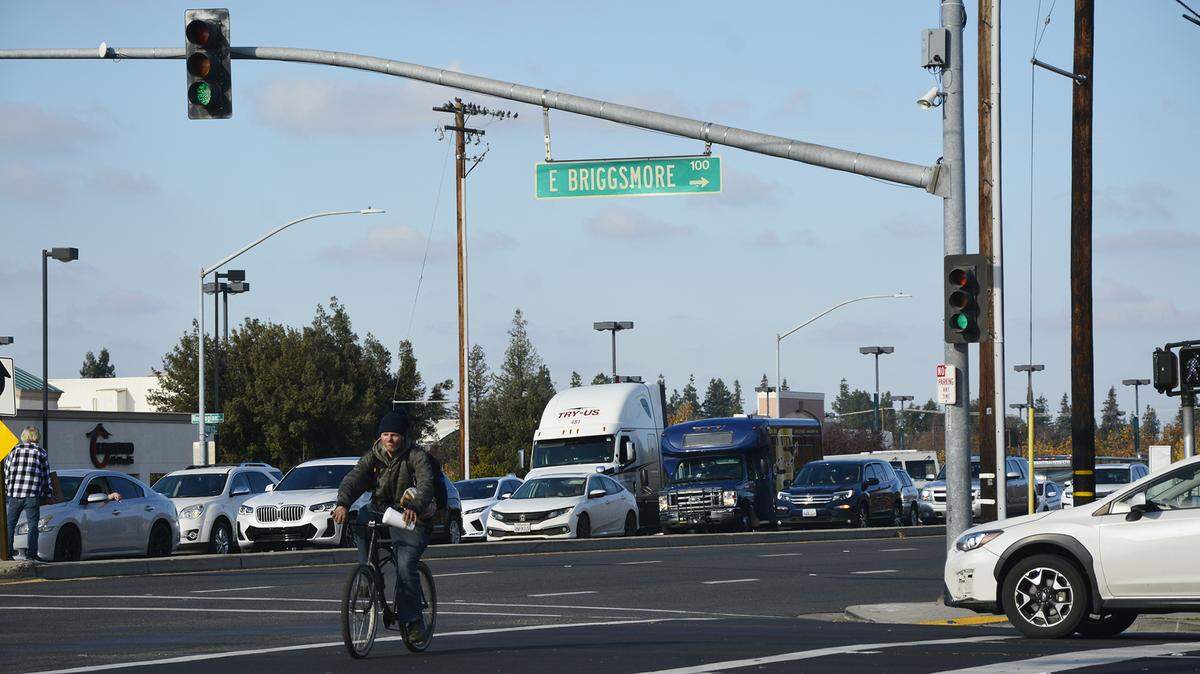 The intersection of Briggsmore and McHenry avenues in Modesto is seen on Monday, Dec. 4, 2023.