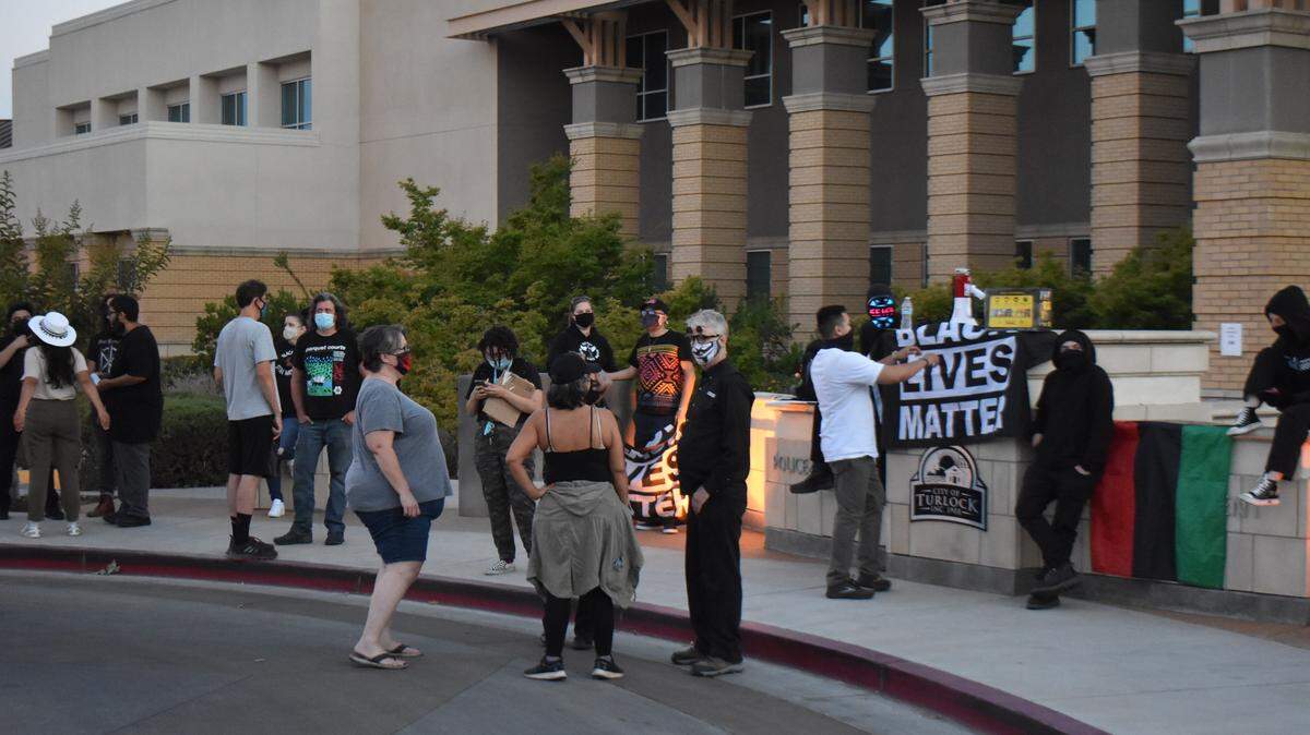 A demonstration in support of Turlock Black Lives Matter Movement co-founder Jaimee Ellison was held outside the city’s Police Department on Sunday night, May 30, 2021. Ellison was arrested early that morning on felony charges of battery on a peace officer and attempted rescue of a prisoner.