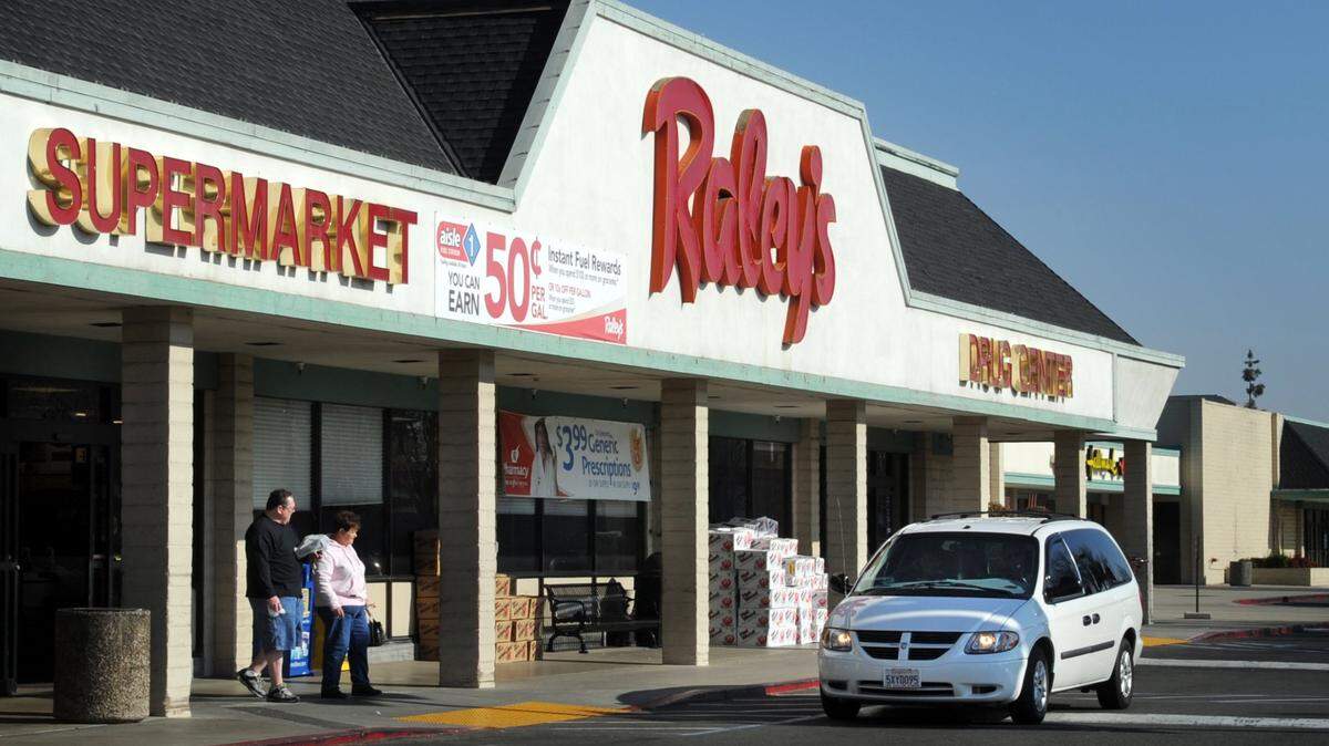 Raley’s at Century Center, Thursday, January 12, 2012