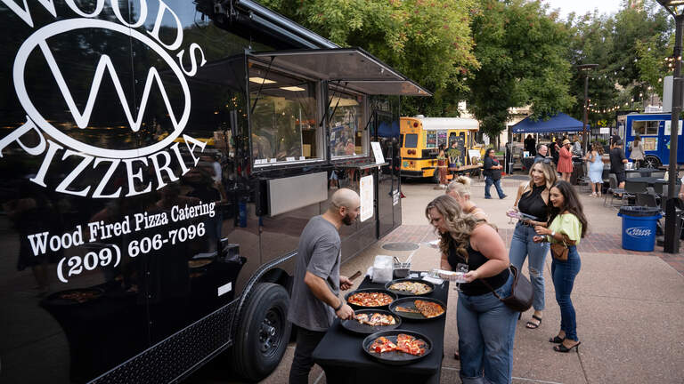 Hungry to help Human Services, about 1,200 turn out in Modesto for Edible Extravaganza