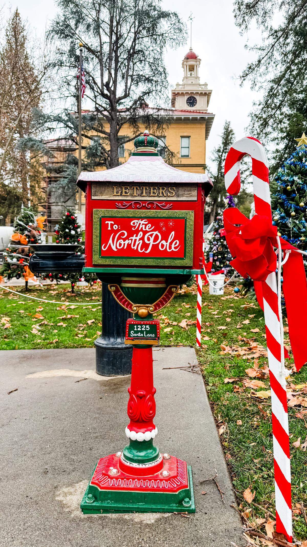 Letters to Santa can be sent at Christmas Town Sonora.