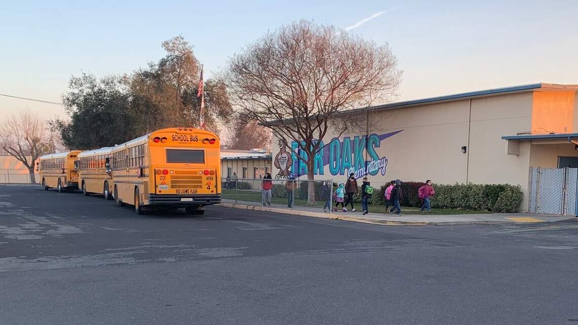 Update: Hundreds of students again refuse to wear masks, in violation of state mandate