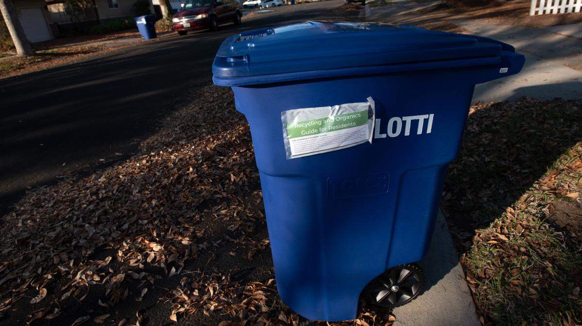 Blue cans for recyclables were added to Modesto residents’ waste pickup in 2022.