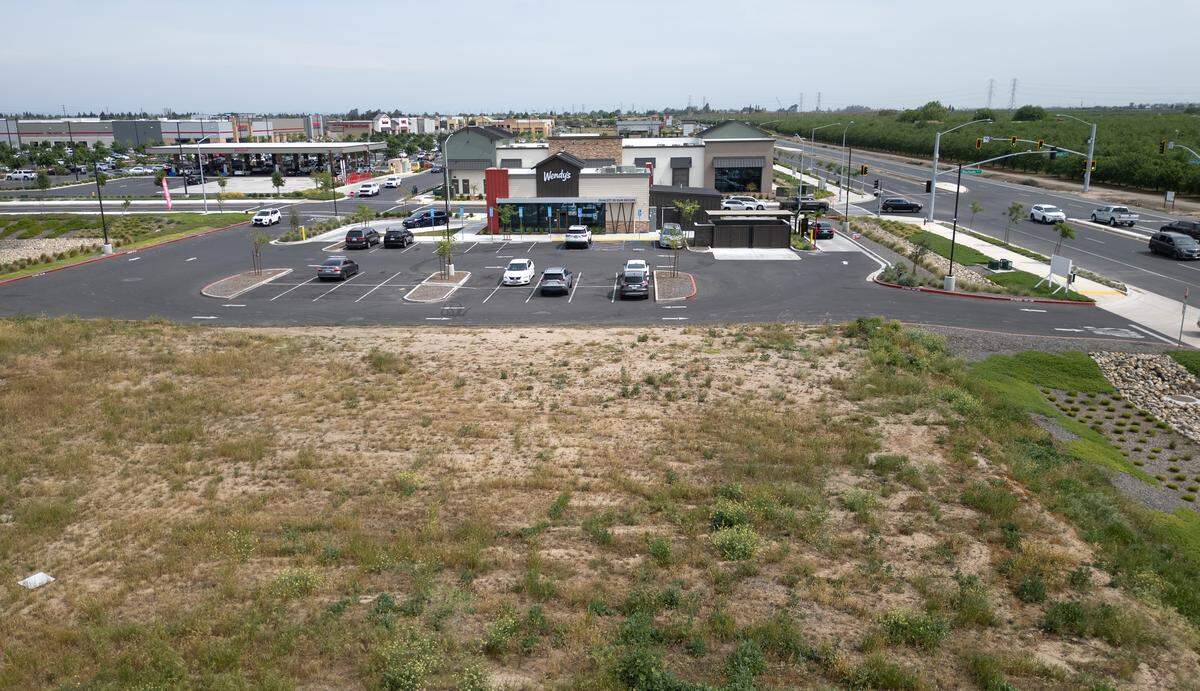 Crossroads West shopping center in Modesto, Friday, March 27, 2026. Dutch Bros. Coffee may be building a store next to Wendy’s.