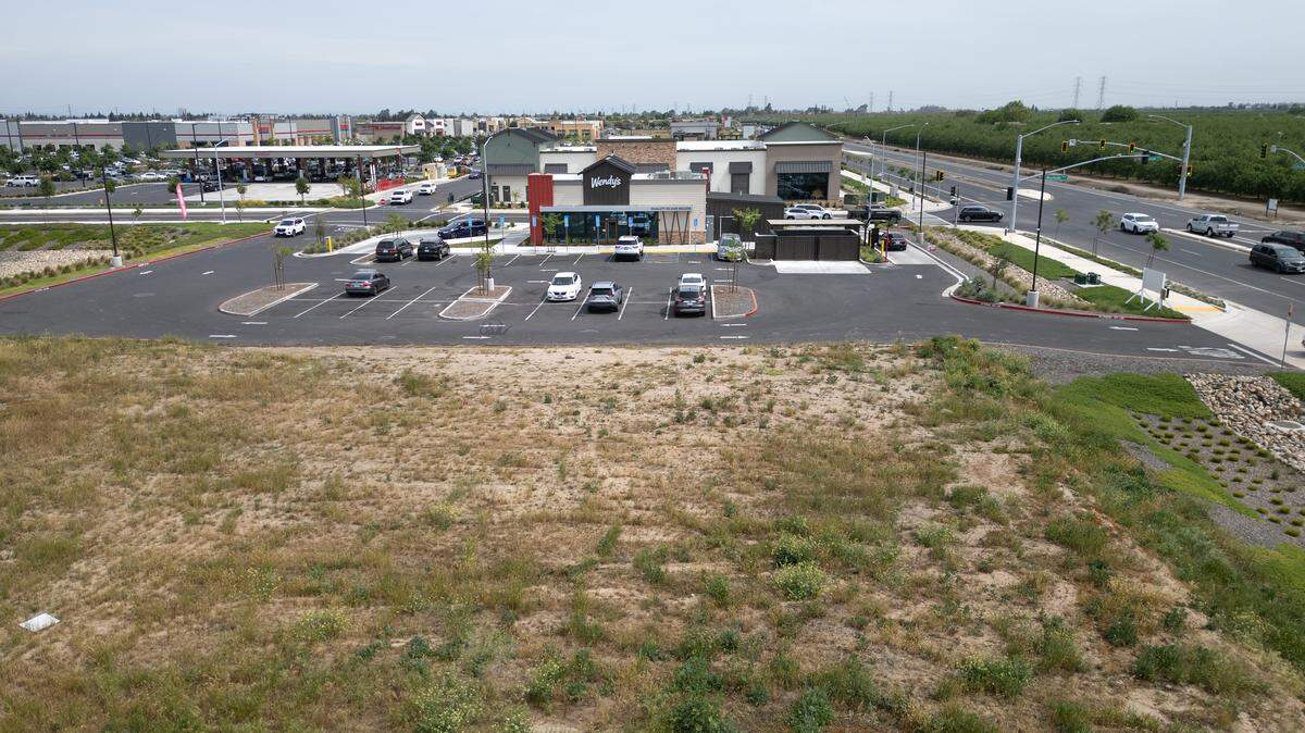 Crossroads West shopping center in Modesto, Friday, March 27, 2026. Dutch Bros. Coffee may be building a store next to Wendy’s.