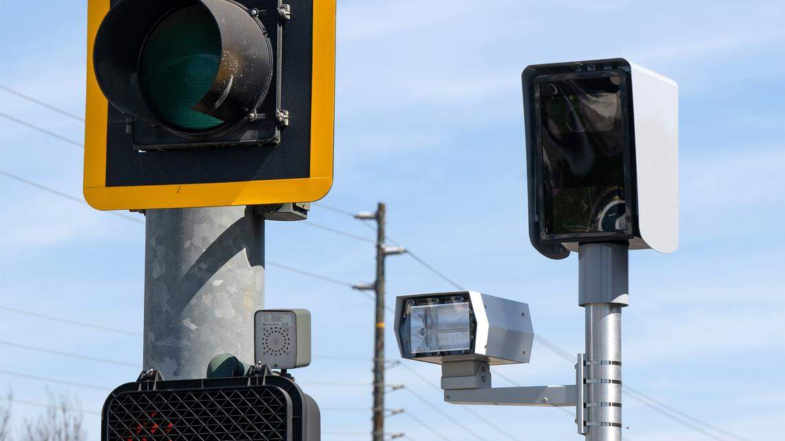 Modesto’s red light cameras rack up over $120K in fines since April launch