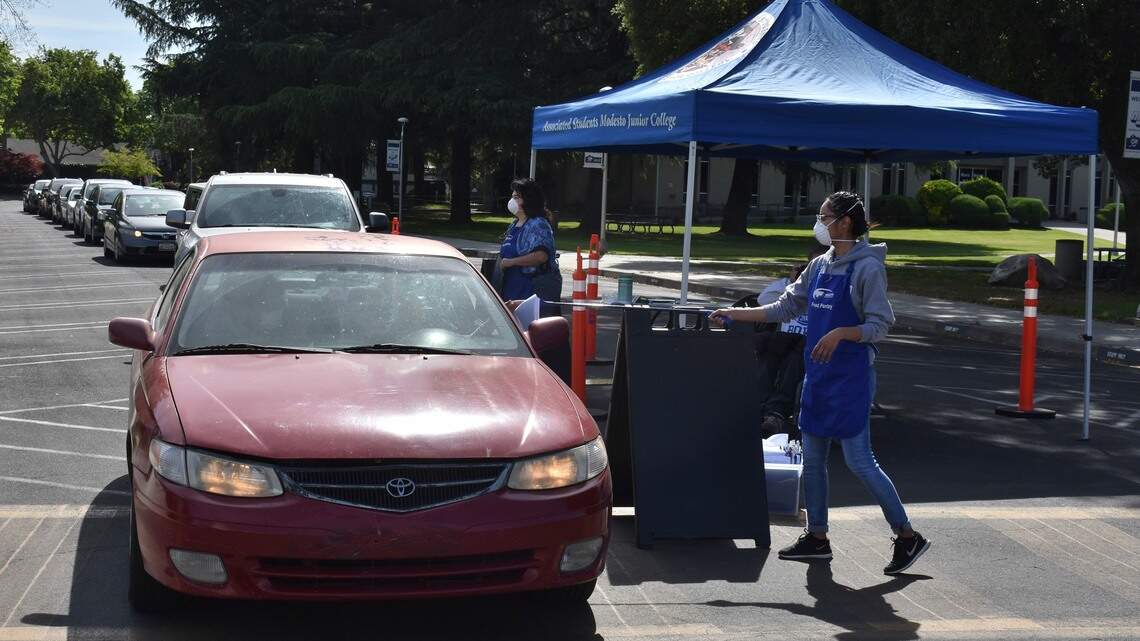 Modesto Junior College turns Pirates Pantry food service into a drive-through