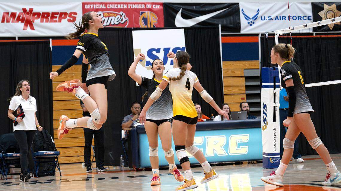 Hughson wins first section volleyball title in school history | Modesto Bee