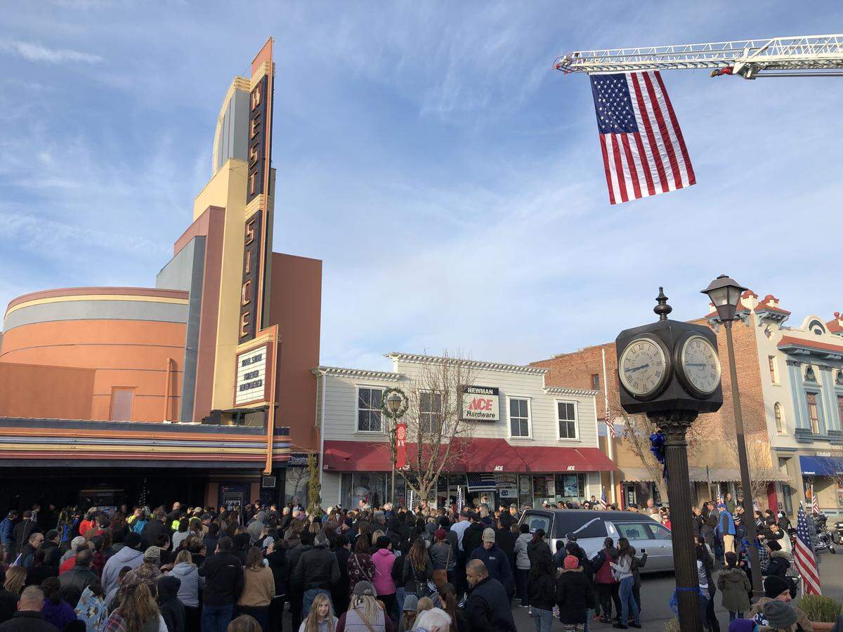 There are a couple of viewings on Friday to honor Newman Police Cpl. Ronil Singh, who was shot to death the morning after Christmas. A crowd gathered as Singh’s casket arrived at the local movie theatre in Newman, CA, on Friday, Jan. 4, 2019.