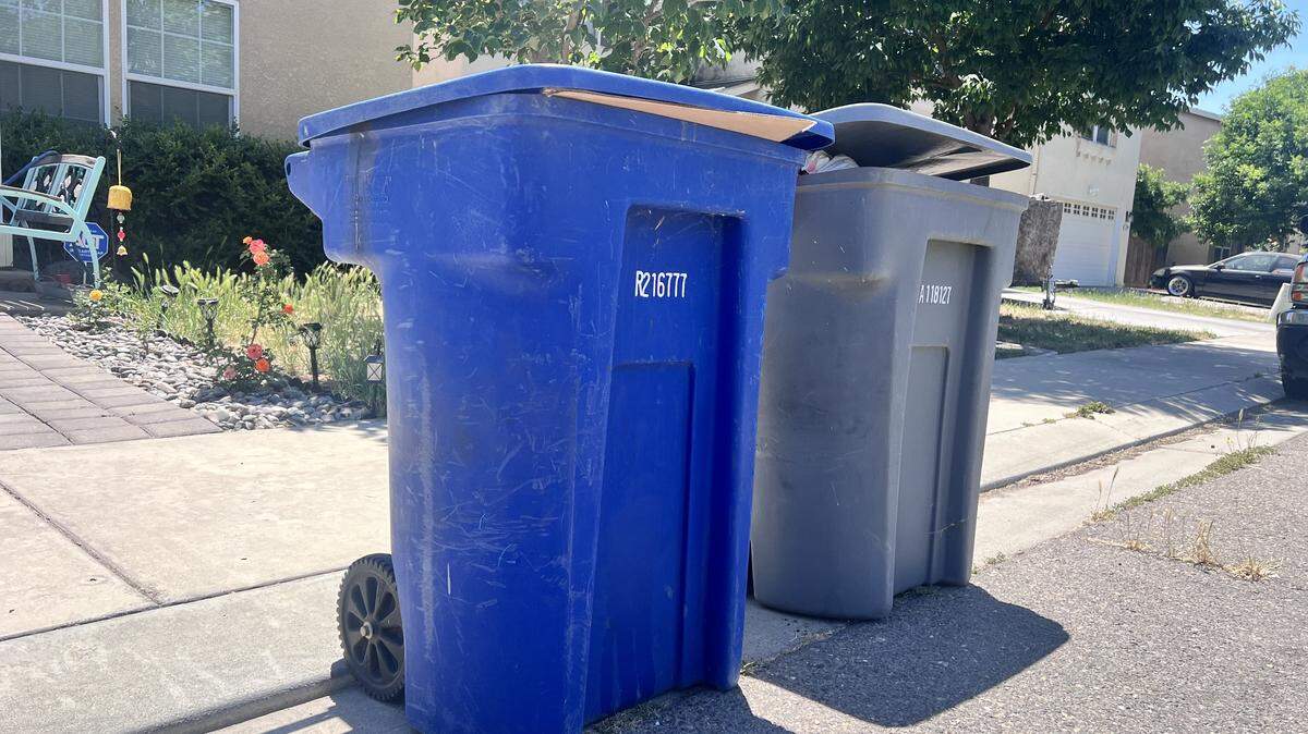 Can my Modesto neighbor put their trash in my garbage can? What city rules say