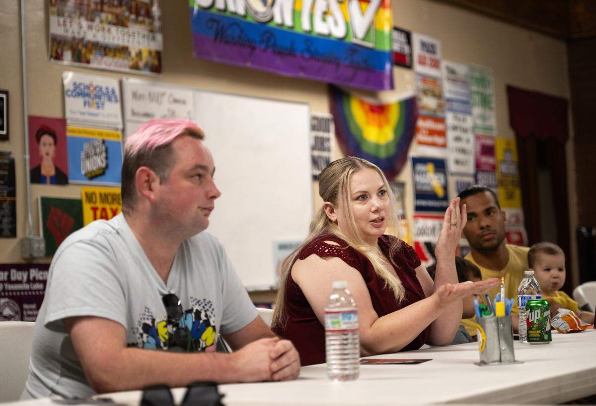 Food servers Sean Bateman, left, Erica Foss, middle, and Jacob Gullatt are in favor of creating a union at Modesto’s BJ’s Restaurant in Modesto. Photographed at the North Valley Labor Federation office in Modesto, Tuesday, Sept. 9, 2025. 