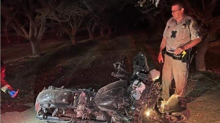 Motorcyclist using road shoulder near Waterford to speed past vehicles crashes, dies
