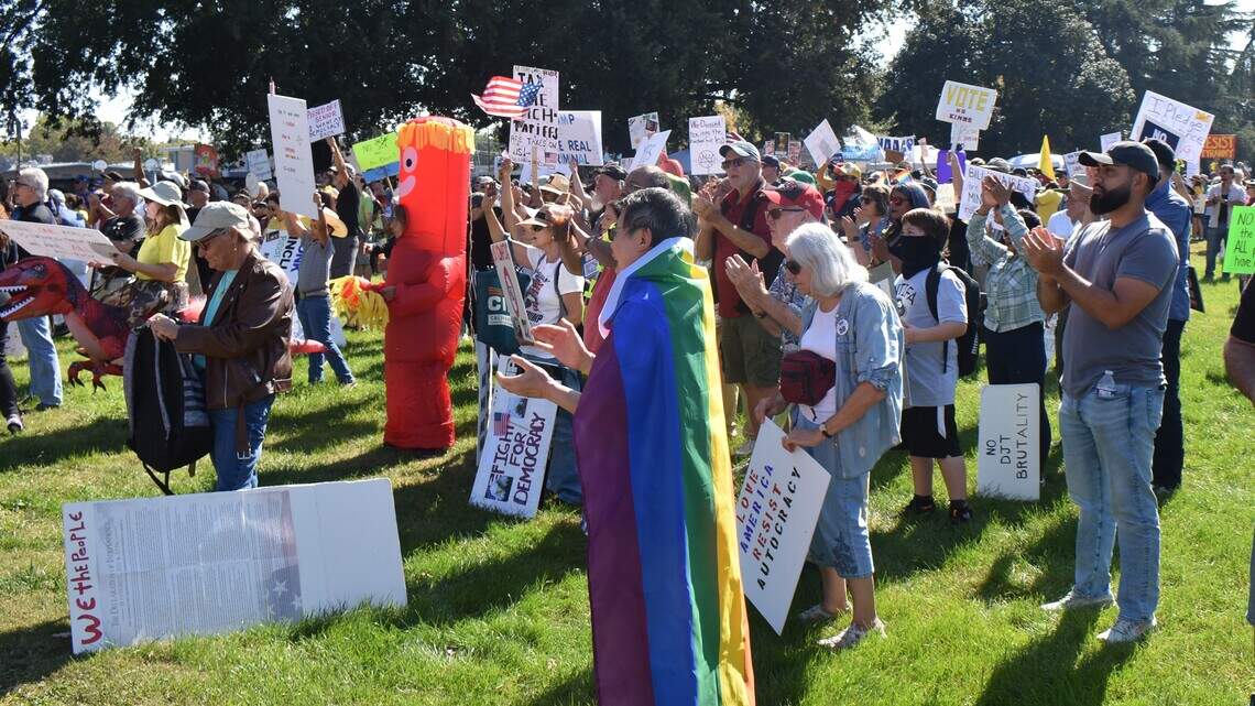 Second ‘No Kings’ protest draws over 1,000 in Modesto’s Standiford Park