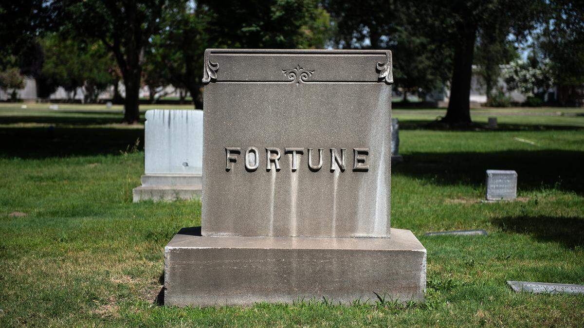 Modesto Citizens Cemetery in Modesto, Calif. Wednesday, May. 25, 2022.