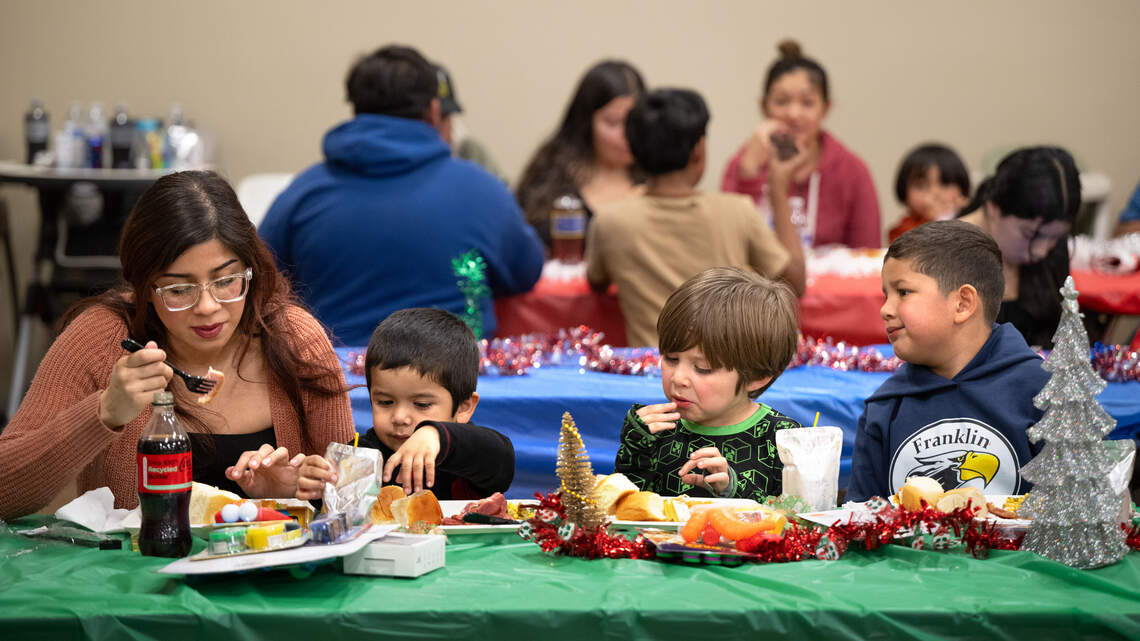 Over 3,000 people in need get Christmas meal, presents at Modesto Gospel Mission event