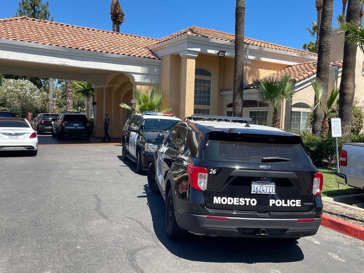 Modesto Police investigate a suspicious death at the Best Western Hotel on W. Orangburge Avenue on Wednesday, July 20, 2022.