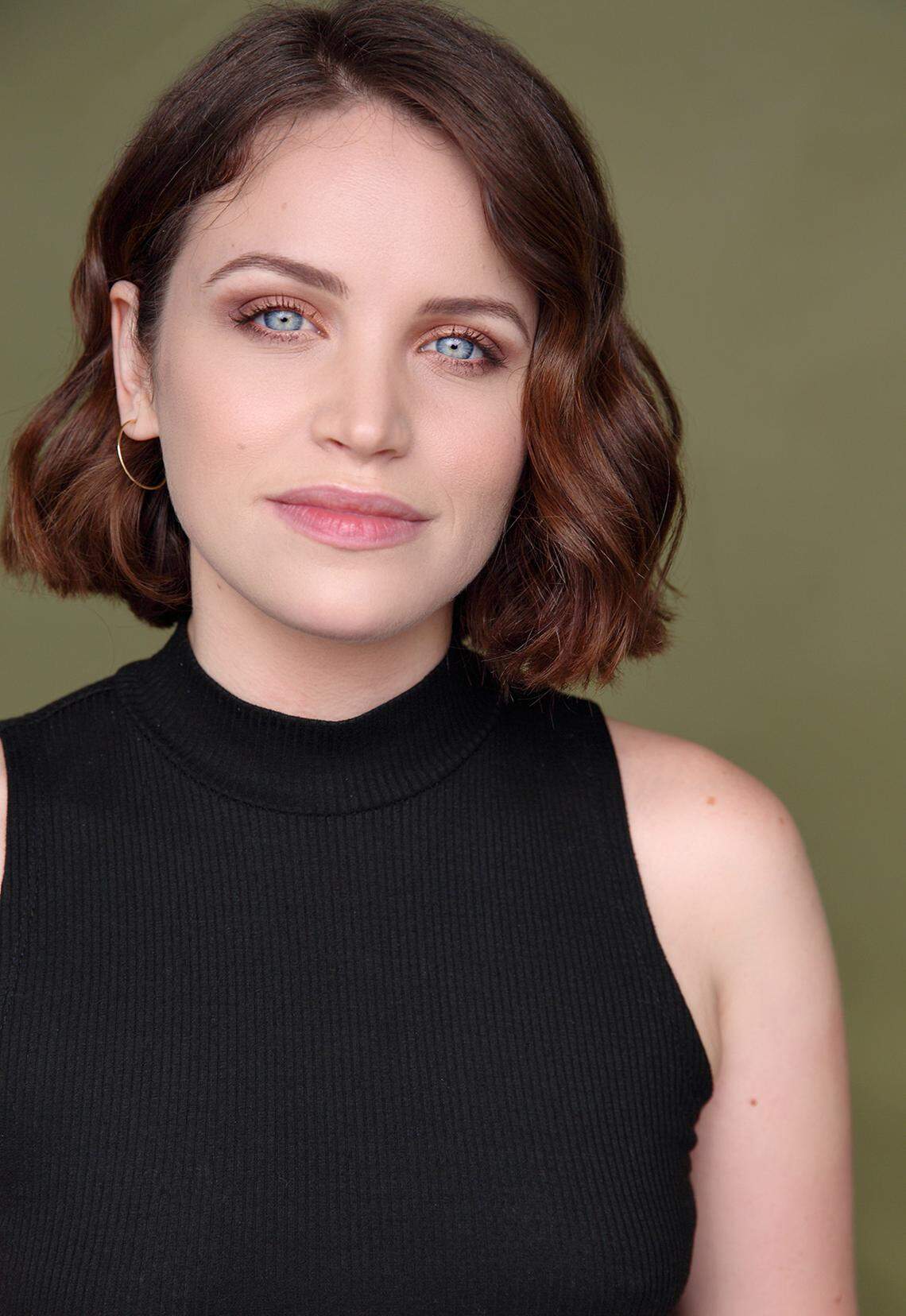 Modesto native Lindsay Pearce has been cast as the lead role of Elphaba in “Wicked” on Broadway in New York City.