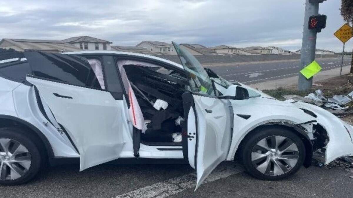 The Modesto man driving this Tesla Model Y was killed in a crash early Saturday, Sept. 30, 2023, at Pelandale Avenue and Carver Road.