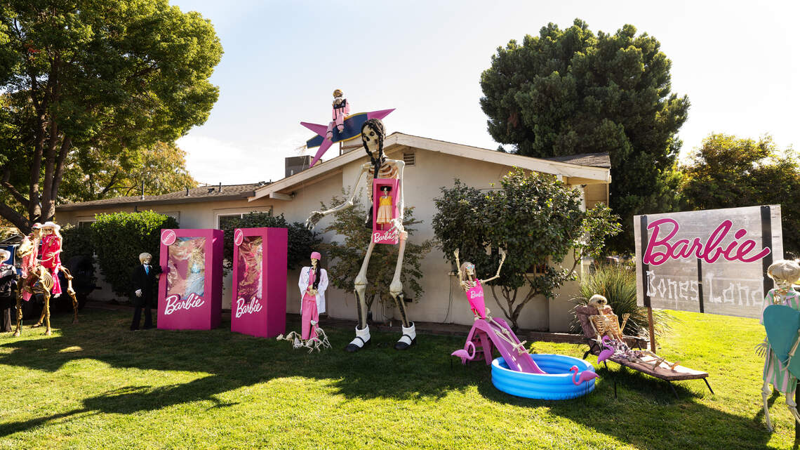 Stanislaus Halloween display pays tribute to pop culture icon. She has great bone structure!