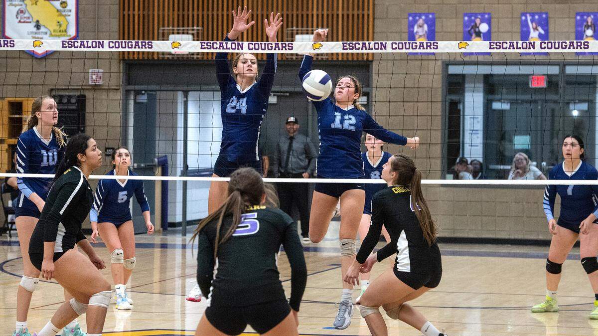Downey and Escalon during a non-league match in Escalon, Calif., on Tuesday, September 27, 2022. Escalon won the match 3-1.
