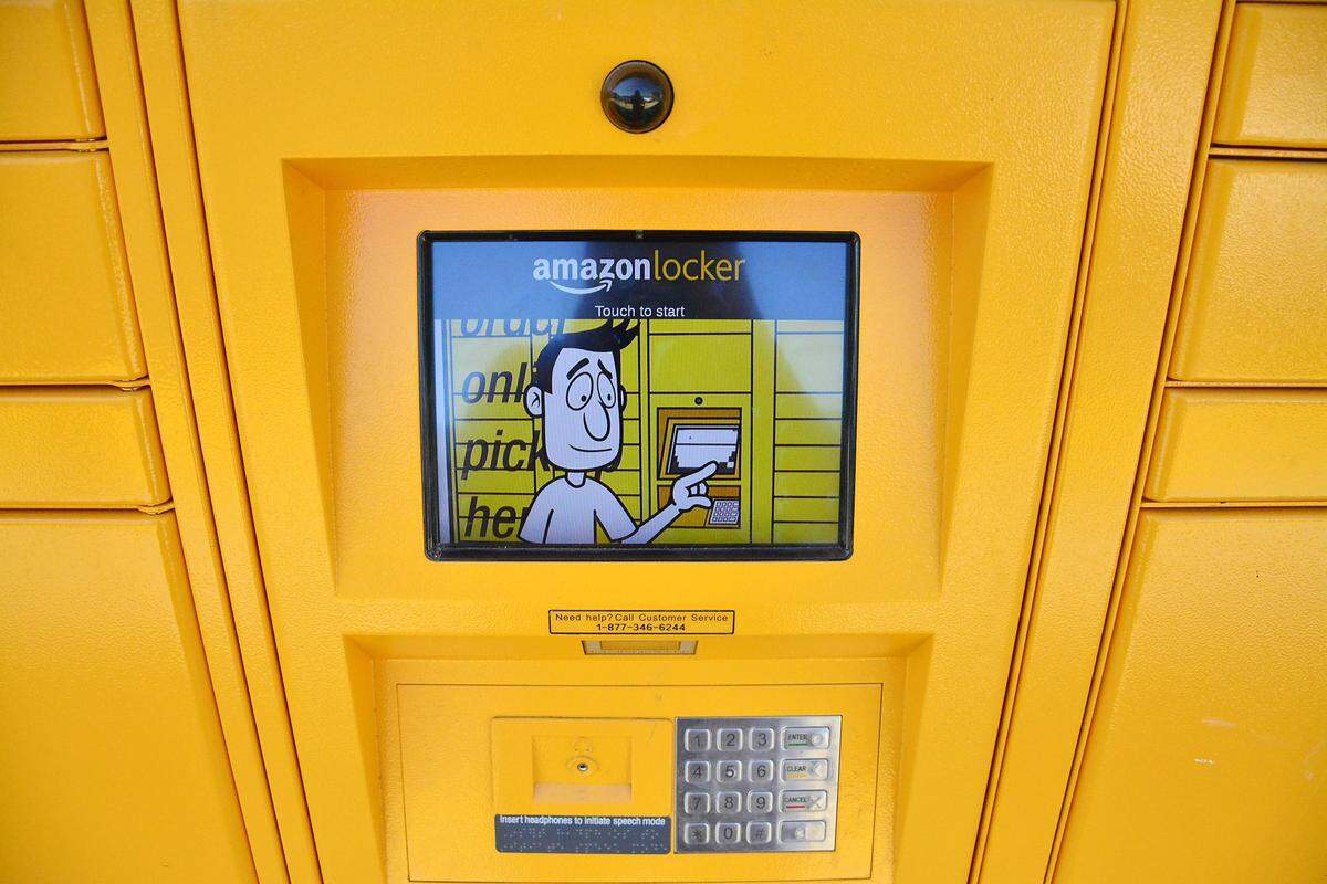 Amazon has installed new Hub Lockers in various locations in Modesto and the Central Valley. The locker outside of a 7-Eleven on McHenry Avenue pictures Sept. 12, 2019.