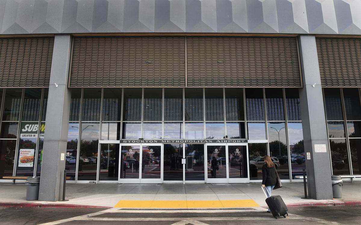 10/19/2017 Stockton Metropolitan Airport on south Airport Way may have new name change soon. CALIXTRO ROMIAS/THE RECORD