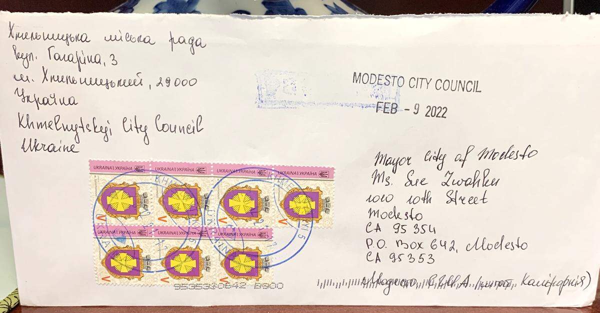Modesto Mayor Sue Zwahlen received a Christmas card from her counterpart in Ukraine sister city Khmelnytskyi.