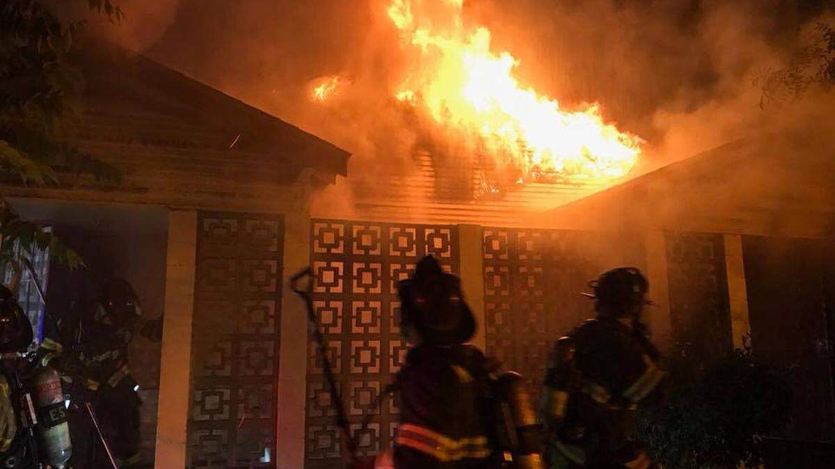Modesto and Ceres fire crews and Modesto police responded to a duplex fire on the 300 block of Jennie Street, east of downtown, early Tuesday, Aug. 21, 2018.