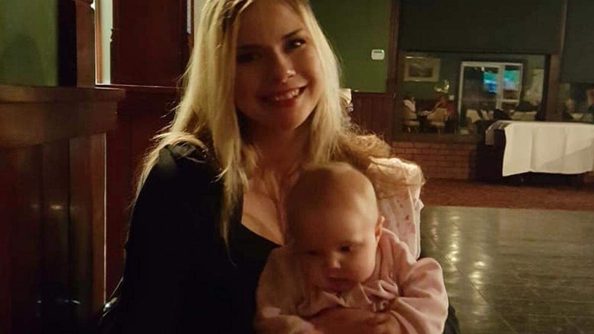 Jamie Palmer and her 4-month-old daughter Layla Wallace
