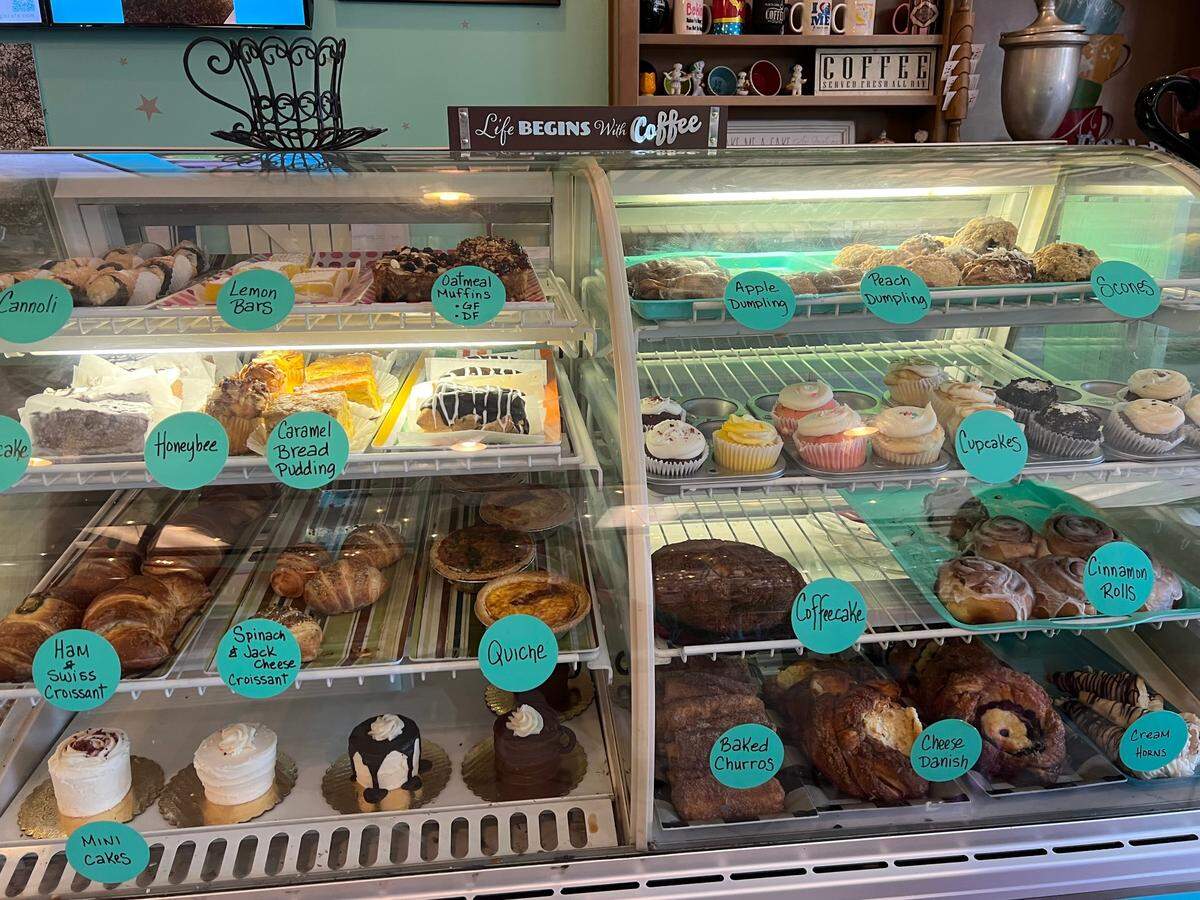 Step inside Mocha Magic Cafe and Bake Shop with service journalism reporter Angela Rodriguez. 