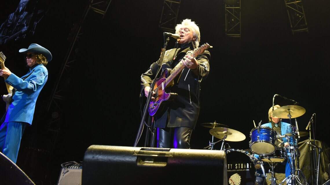 Five-time Grammy winner, music legend bringing his band, hits to Turlock theater