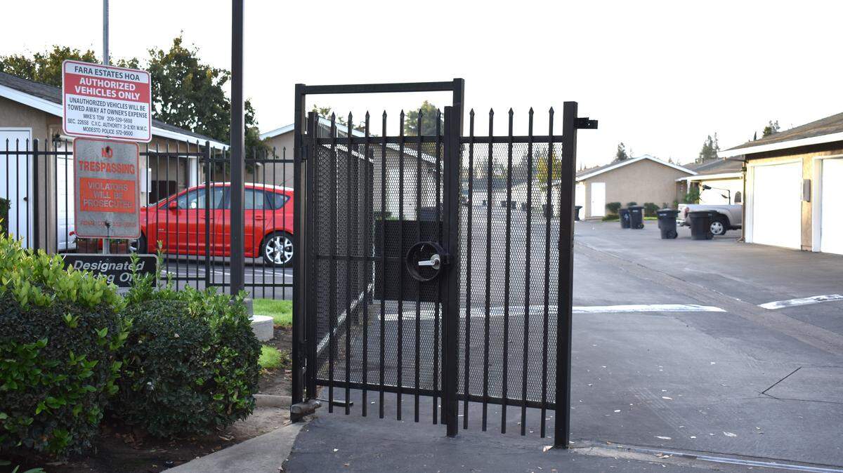 A man was found shot early Wednesday morning, Nov. 8, 2017,  outside a residence at the Fara Estates condominiums on Fara Biundo Drive in east Modesto.